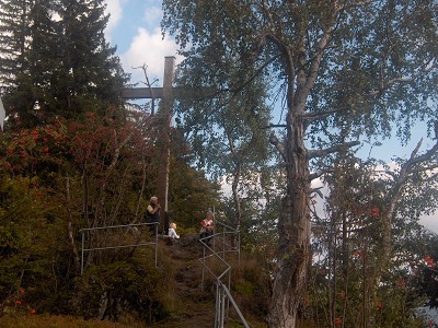 Gipfelkreuz am Hennenkobel